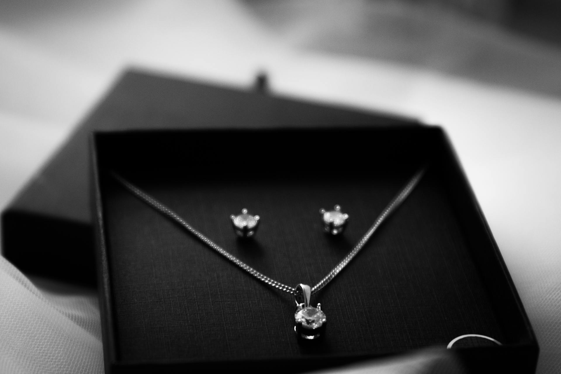 Simple Tips to Care for Your Jewellery